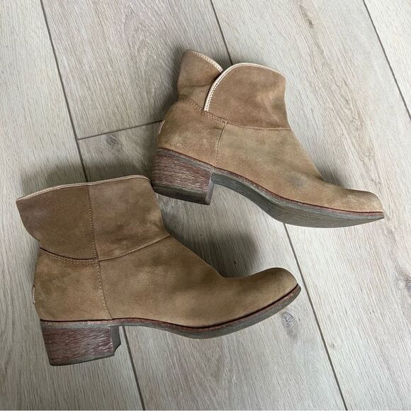 UGG Australia Darling Suede Ankle Boots Chestnut Size 11 - Picture 7 of 10